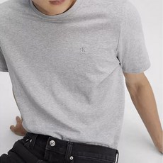Calvin Klein 光滑棉質修身純色圓領經典版型短袖 T 卹